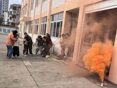 海安特校：开展消防演练 筑牢安全防线