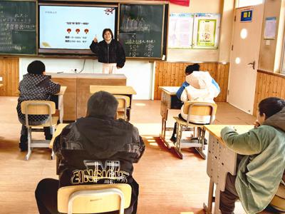 海安特校：温情暖冬日 童心迎新年